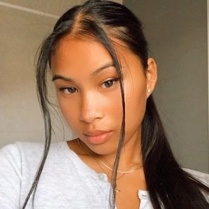 Meet your Posher, Kateri